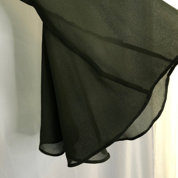 Show Me Your Mumu The Zuko Top Green Lace Up Bell Sleeve Size S - Picture 5 of 11